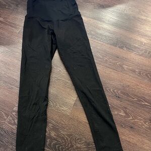 Ingrid & Isabel Maternity Leggings